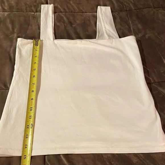 2 LOFT LINED BLACK AND WHITE SIZE MEDIUM TANK TOPS - Picture 1 of 10